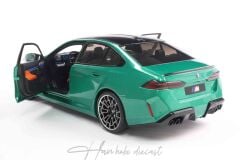 BMW M5 (G90) 2025 Green Solido 1:18 Diecast