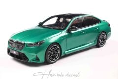BMW M5 (G90) 2025 Green Solido 1:18 Diecast