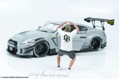 Nissan GTR R35 LBW With Wataru Kato Figurine 1:18 Solido 2024