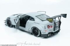 Nissan GTR R35 LBW With Wataru Kato Figurine 1:18 Solido 2024