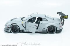 Nissan GTR R35 LBW With Wataru Kato Figurine 1:18 Solido 2024