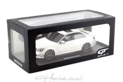 Mercedes Benz C63 AMG W204 Diamond White 1:18 GT Spirit 2007