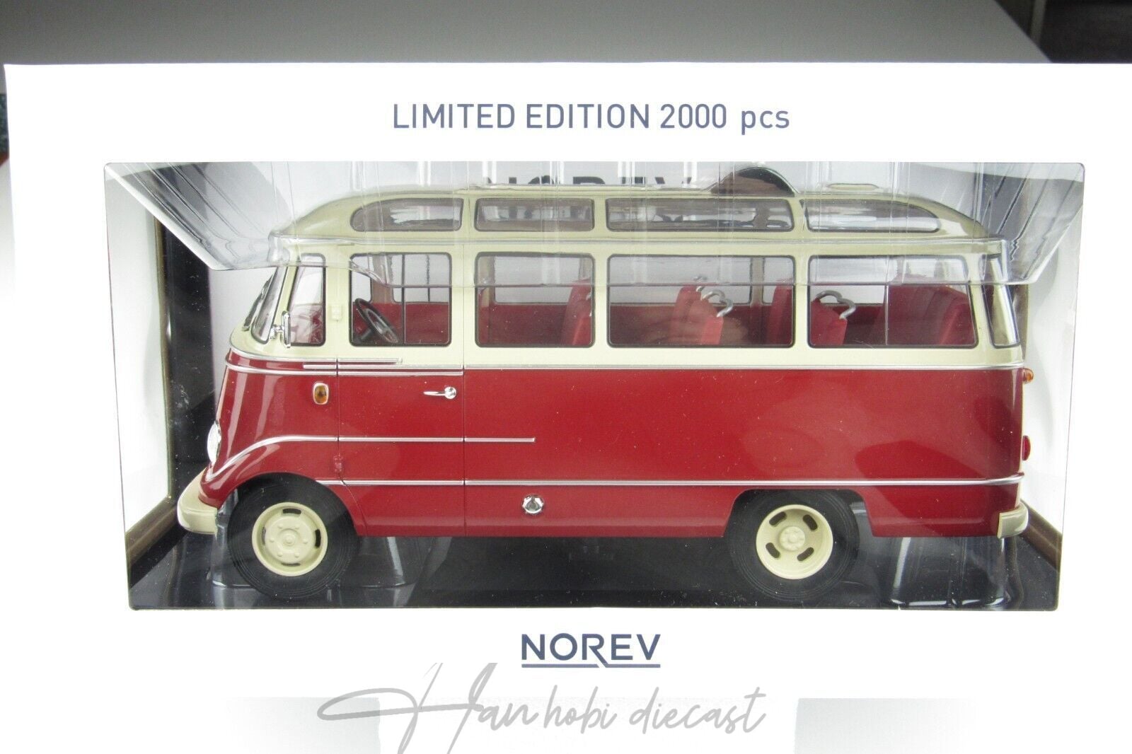 Mercedes Benz O319 Bus 1960 1:18 Norev Diecast Model Araç