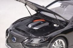 LEXUS LS500h BLACK 2018 AUTOART Diecast Model Araç
