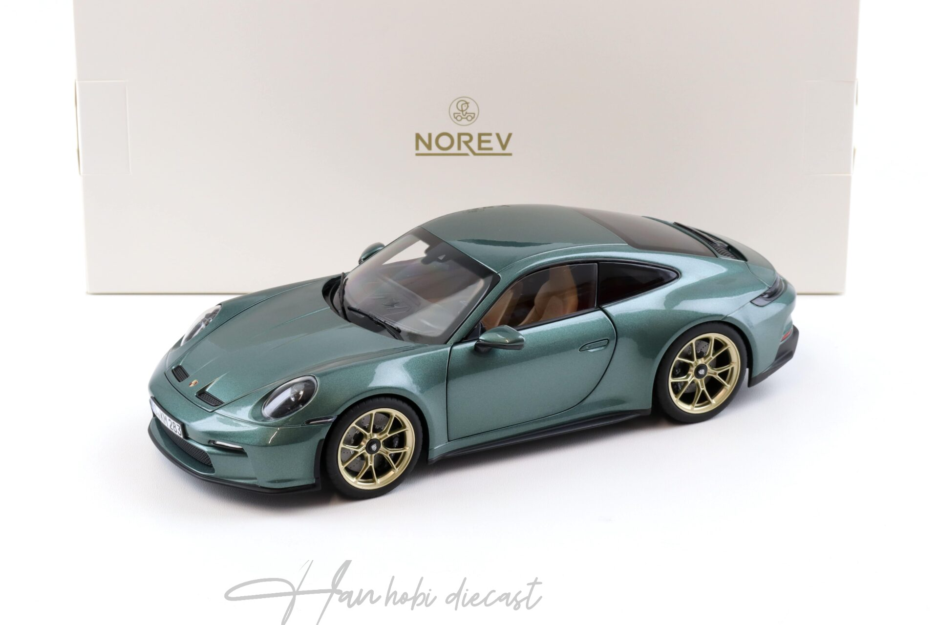 Porsche 911 992 GT3 Touring 2021 Green 1/18 Norev Dİecast